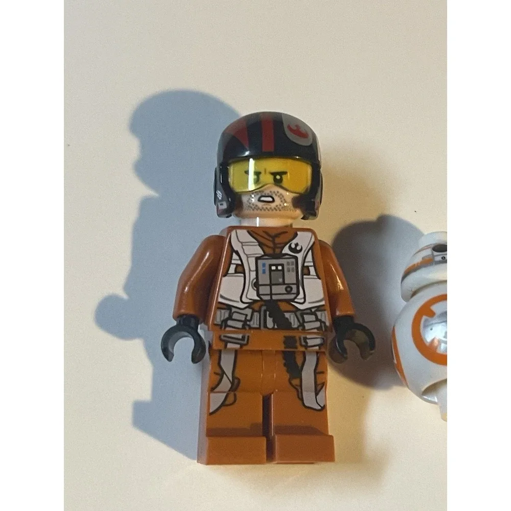 LEGO Star Wars Poe Dameron Minifigure Pilot Jumpsuit And BB8 (From Set # 75102)